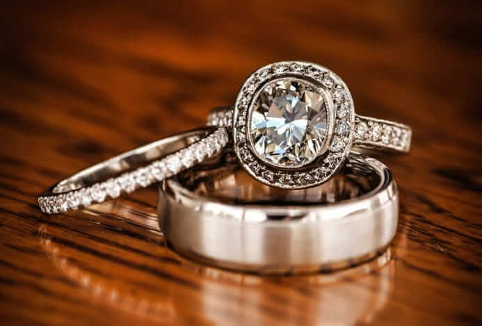 Selling wedding ring online