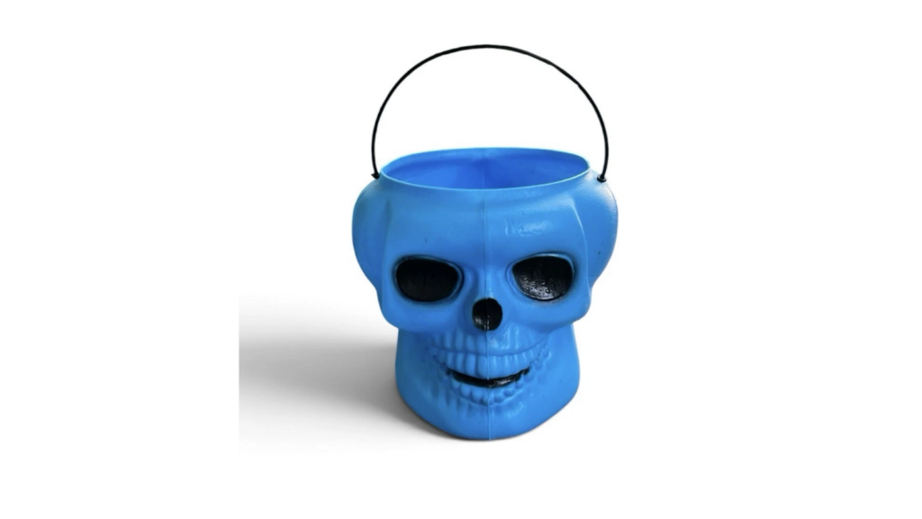 General Foam skull head candy bucket
