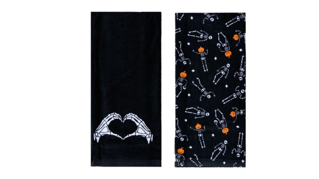 Halloween kitchen towels