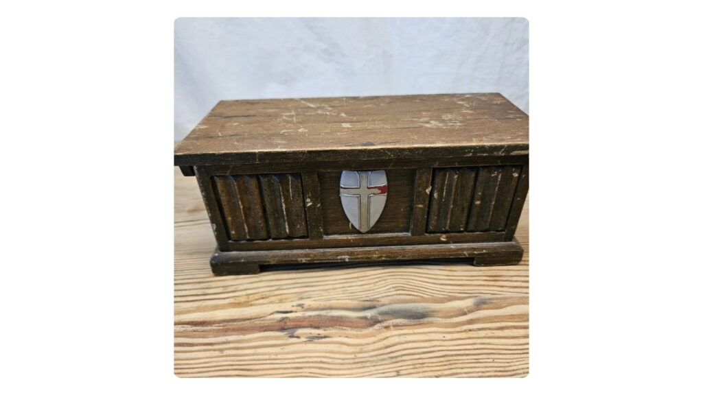 Vintage Reuge Swiss musical cigarette box