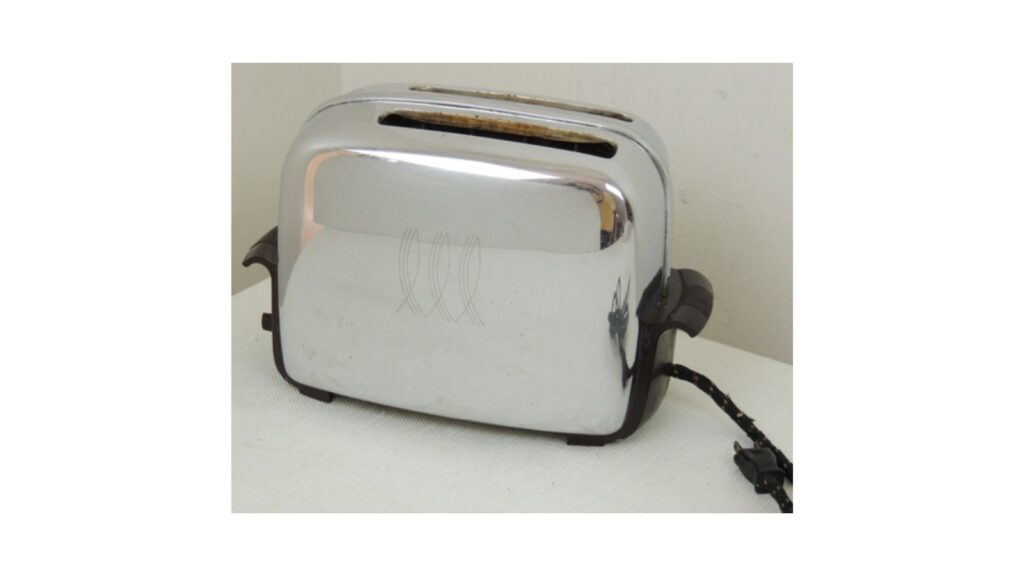 Vintage Toastmaster chrome toaster