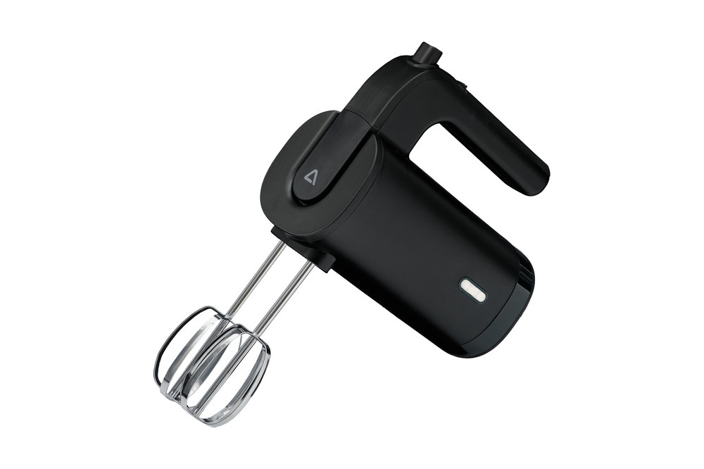 Black Ambiano cordless hand mixer with beaters