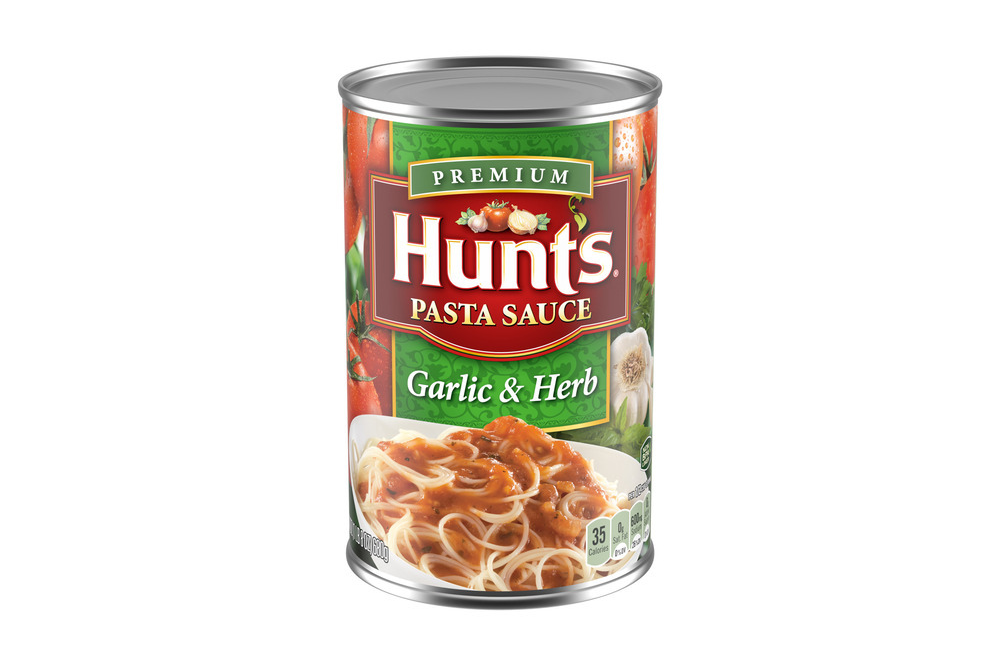 Hunt’s garlic and herb pasta sauce can