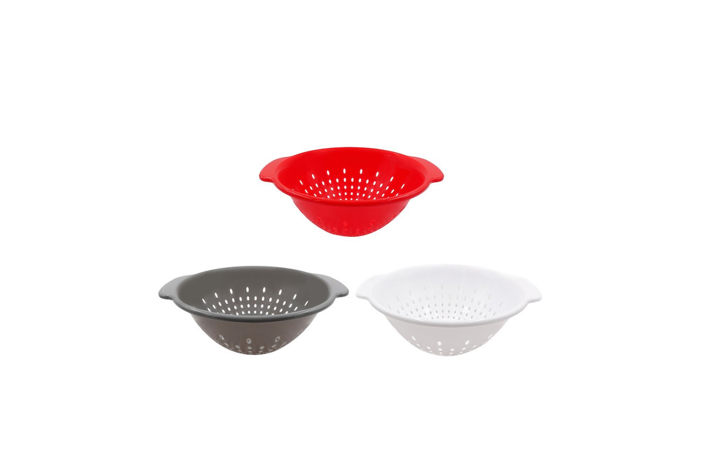 Colander bowls in red, gray and white