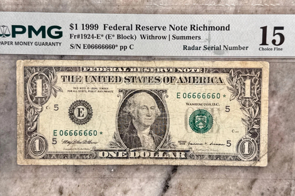 Series 1999 Richmond one-dollar radar star note with serial E06666660★