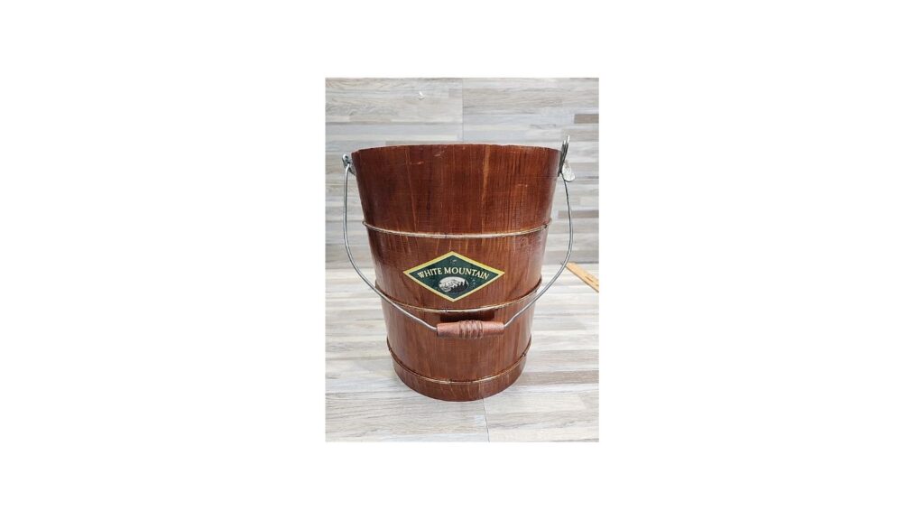 White Mountain hand crank ice cream maker