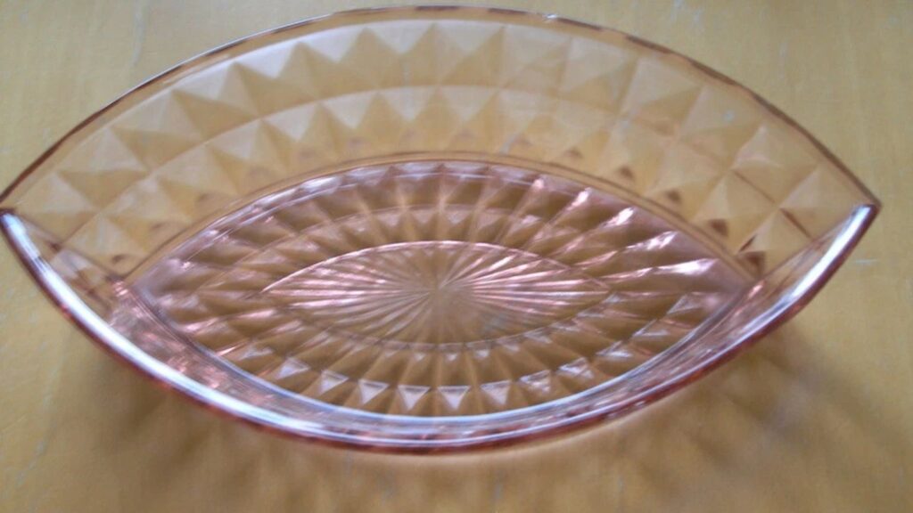 Windsor Windsor Diamond pink depression glass