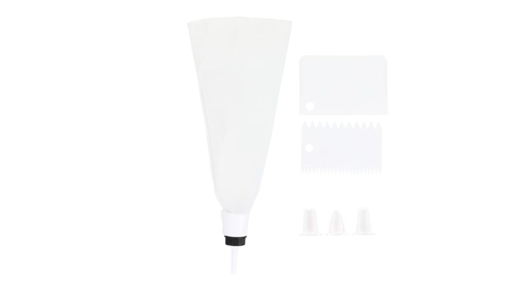 cake decorating kit