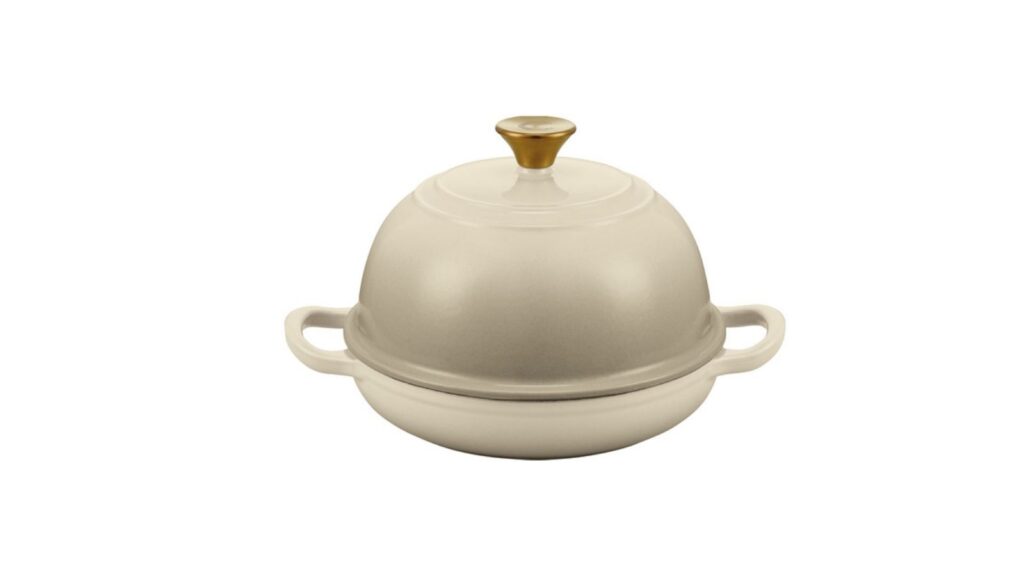 cast iron bread pot