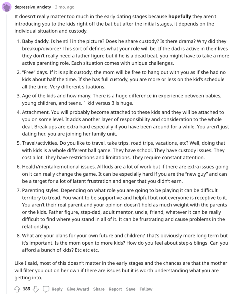 Helpful advice on Reddit about dating a single parent.