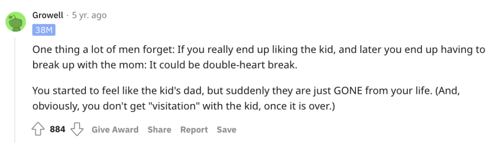 Comment on Reddit about bonding with child when dating a single parent.