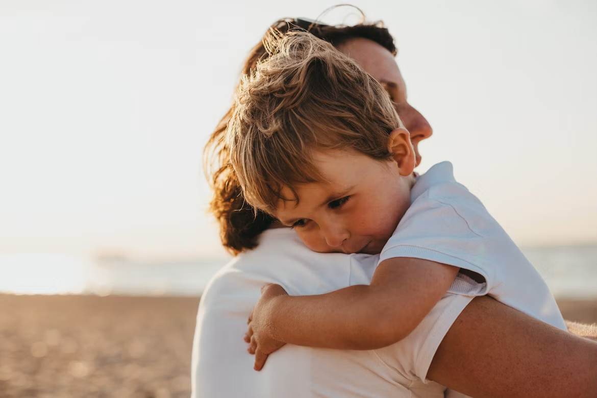Learn how single parents can manage finances after an unexpected injury, from handling bills and lost income to rebuilding financial stability.