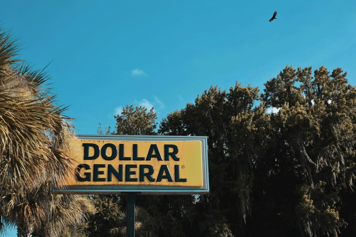 dollar general sign