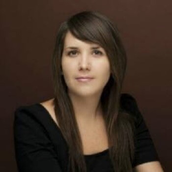 Lisa Lagace is an author for Wealthysinglemommy.com