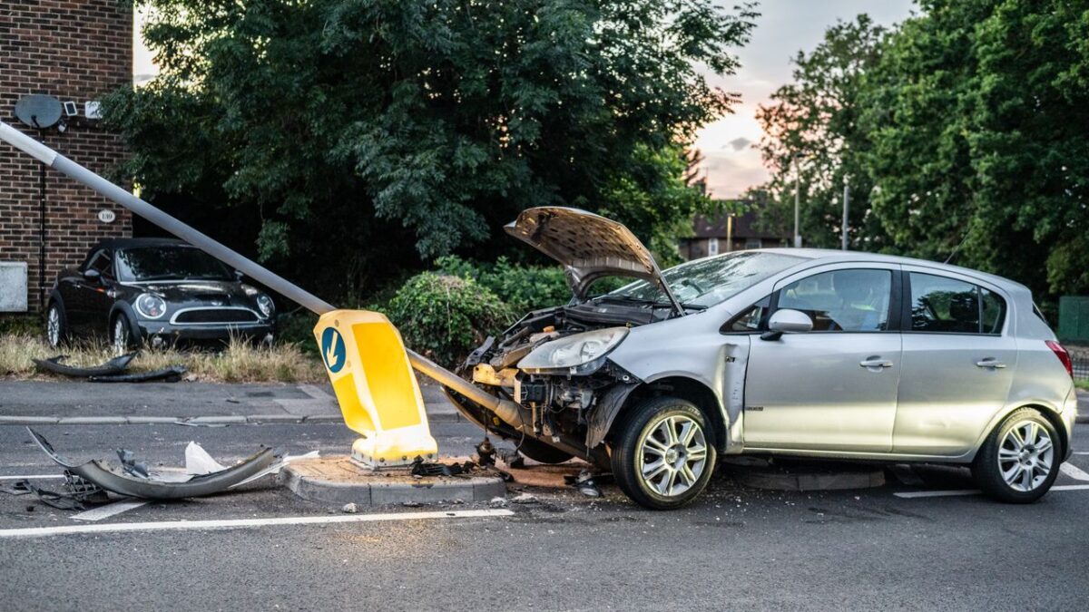 Learn the Colorado auto accident facts drivers should know, including insurance requirements, accident reporting, and key legal considerations.