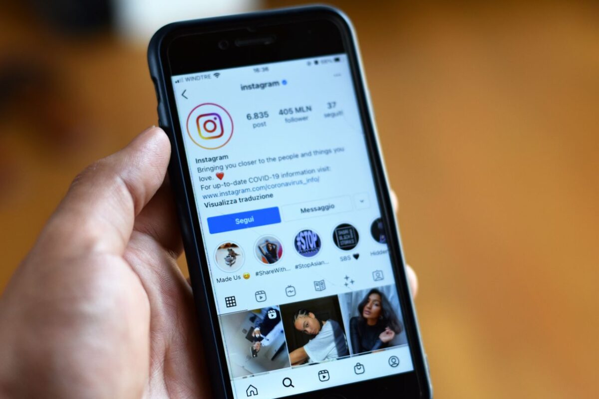 Discover 5 things Instagram users should know about Story viewing, including views, privacy, and how Stories are displayed.