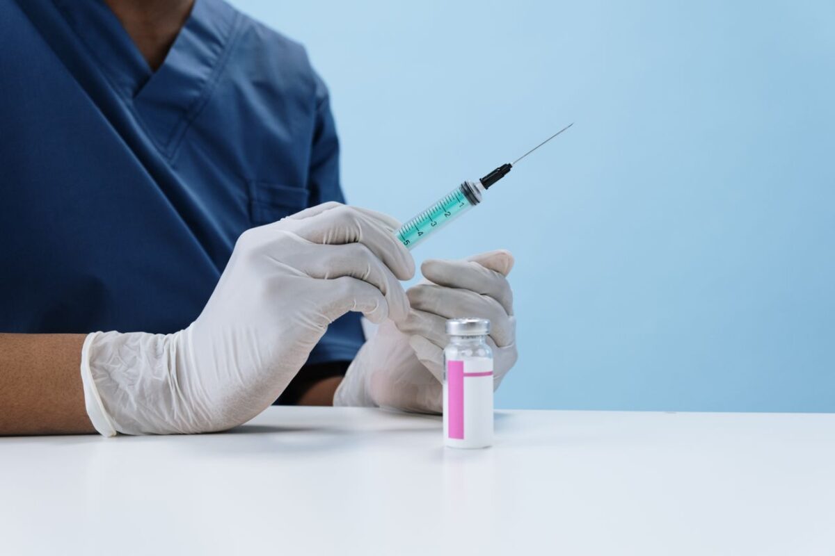 Learn what NAD+ injections are, how they may affect energy and recovery, and what to consider before using them for performance or wellness.