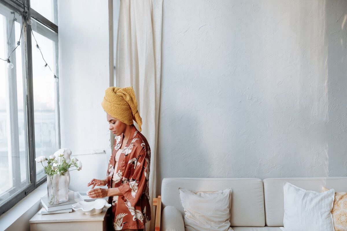 Discover seven affordable self-care upgrades for single moms that fit a tight budget, make everyday life easier, and offer lasting value.