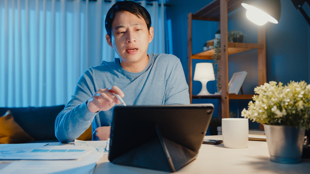 Online English tutor for overseas students
