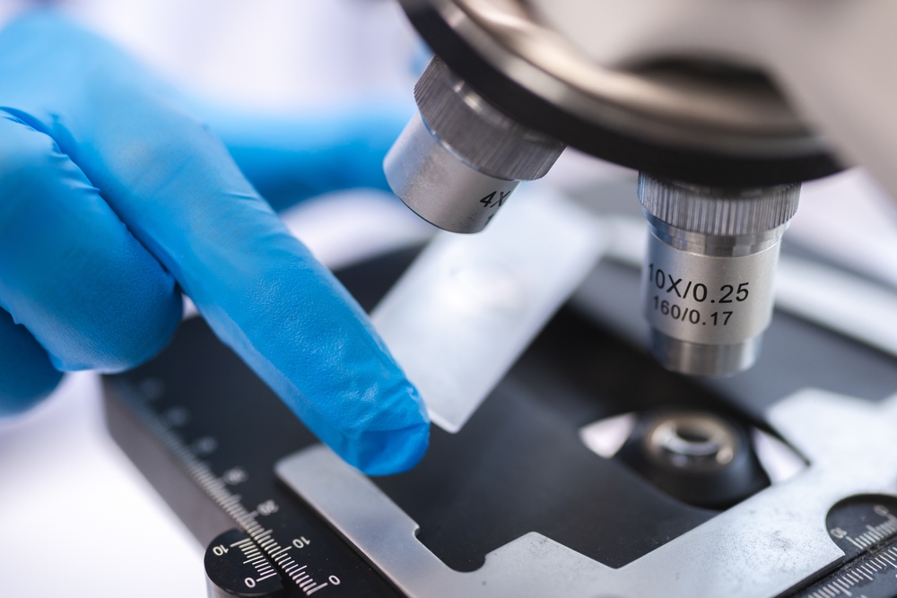 Histology technician