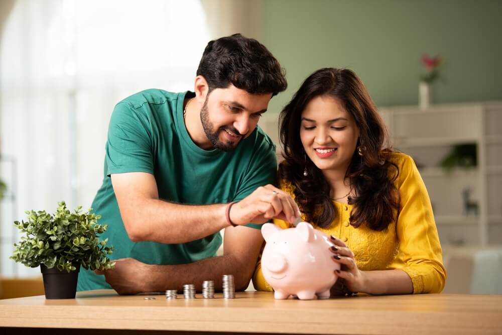 couple saving money