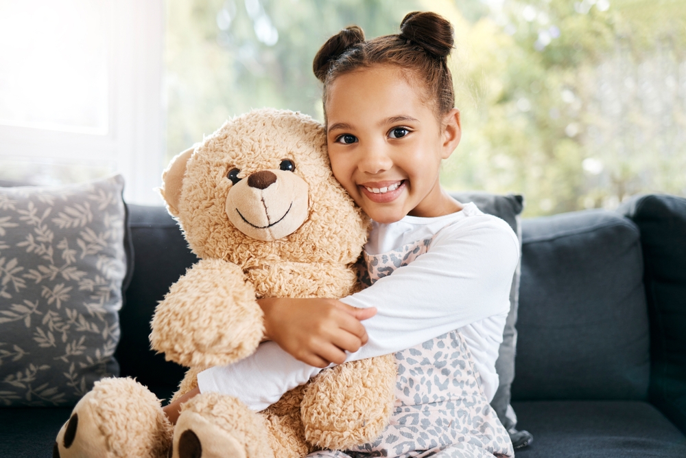 girl with teddy
