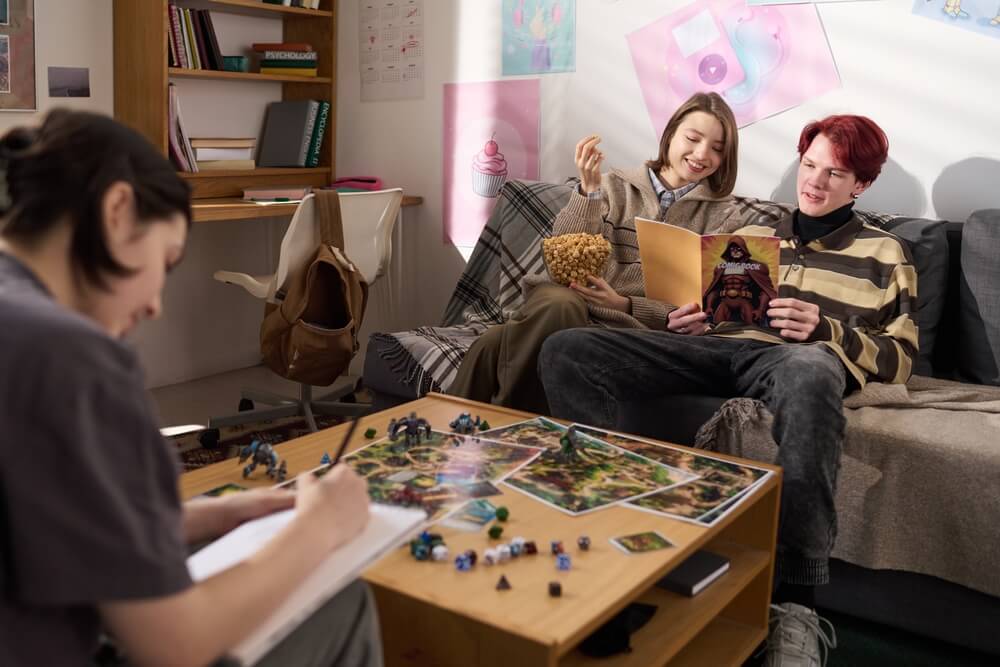 teenagers reading comics