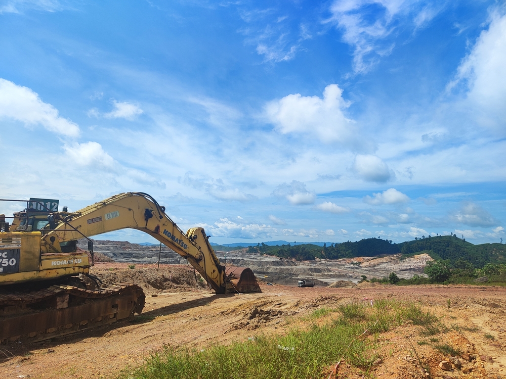 Artisanal cobalt miner in Congo