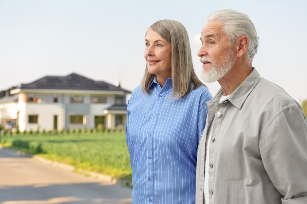 senior couple selling house