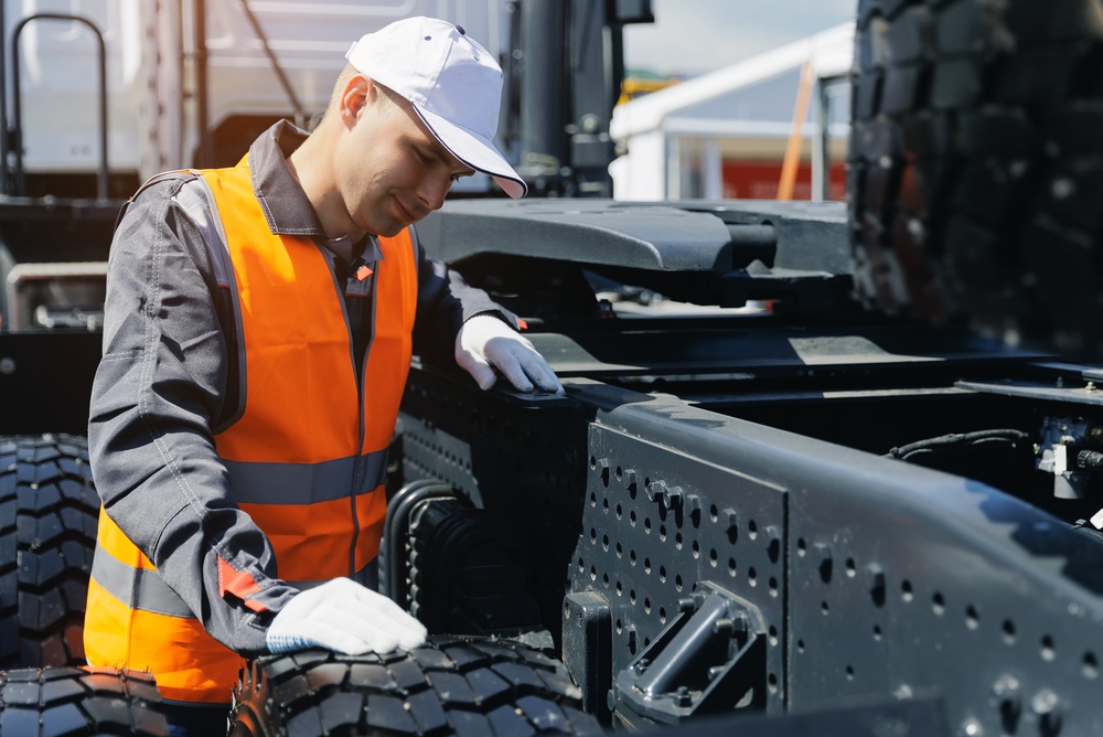 Heavy vehicle and mobile equipment technician
