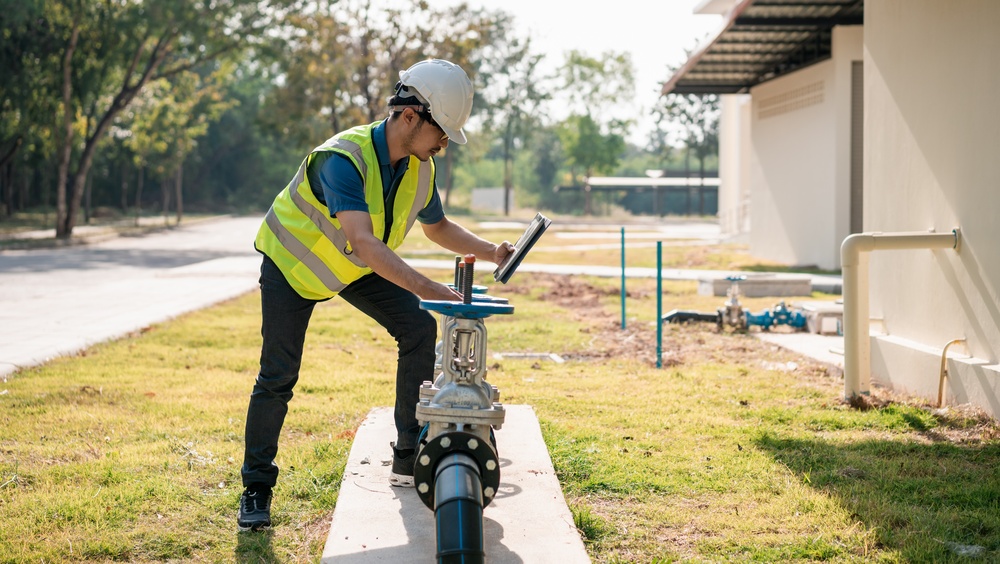 pipeline technician