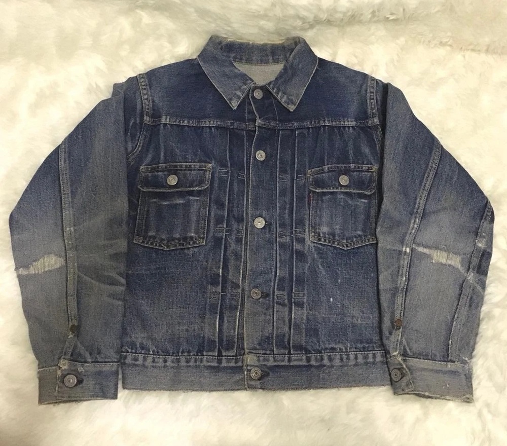 Original Levi's 507XX Type II jacket with two chest pockets and front pleats