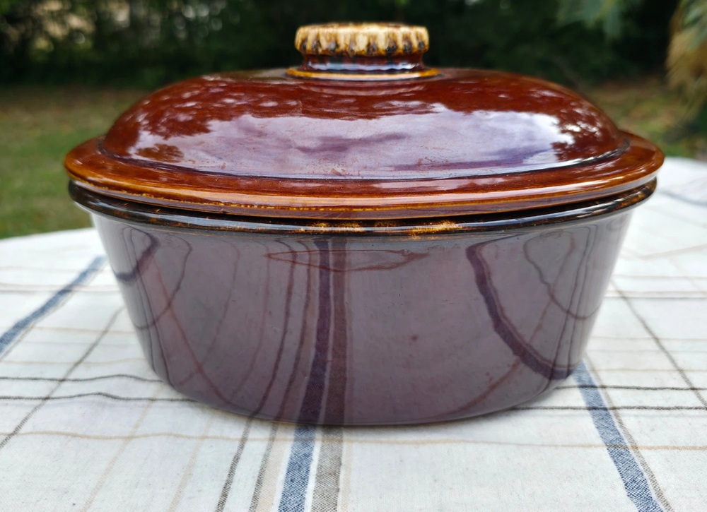 Hull Mirror Brown drip-glaze casserole with its matching lid