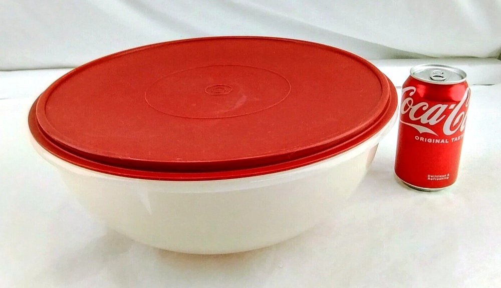 Large sheer Tupperware Fix-N-Mix bowl with red lid
